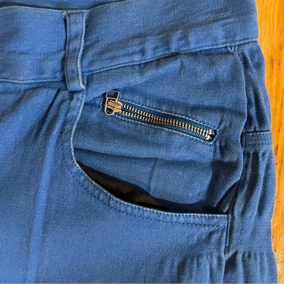 Unconditional blue pants with zipper details - Picture 3 of 6